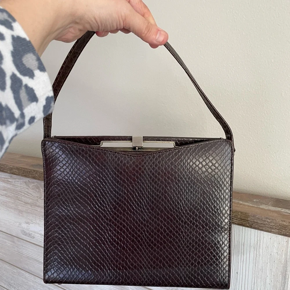 Vintage 1950 Purse Handbag with gold tone hardware